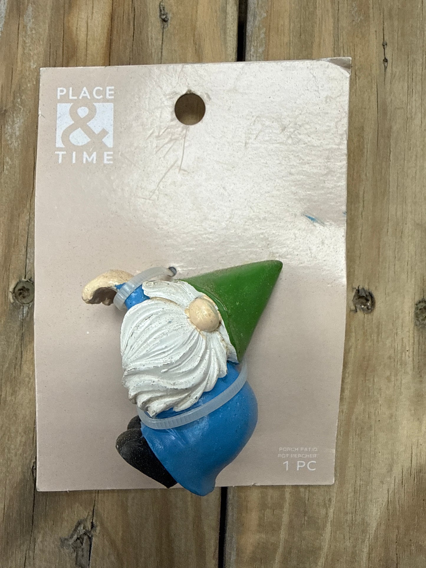 Pot hanger garden gnome