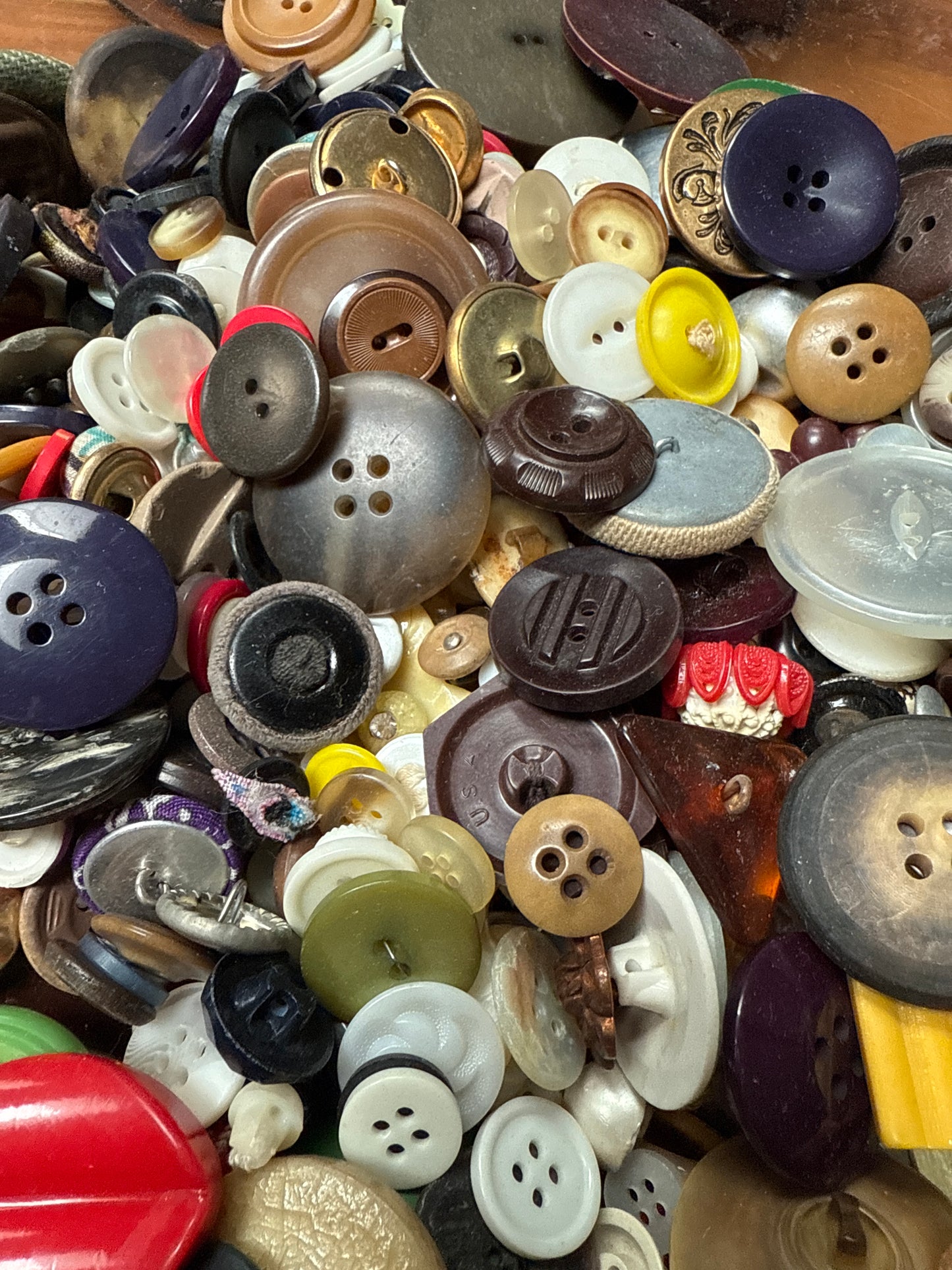Buttons by the Scoop - 3 oz Mix