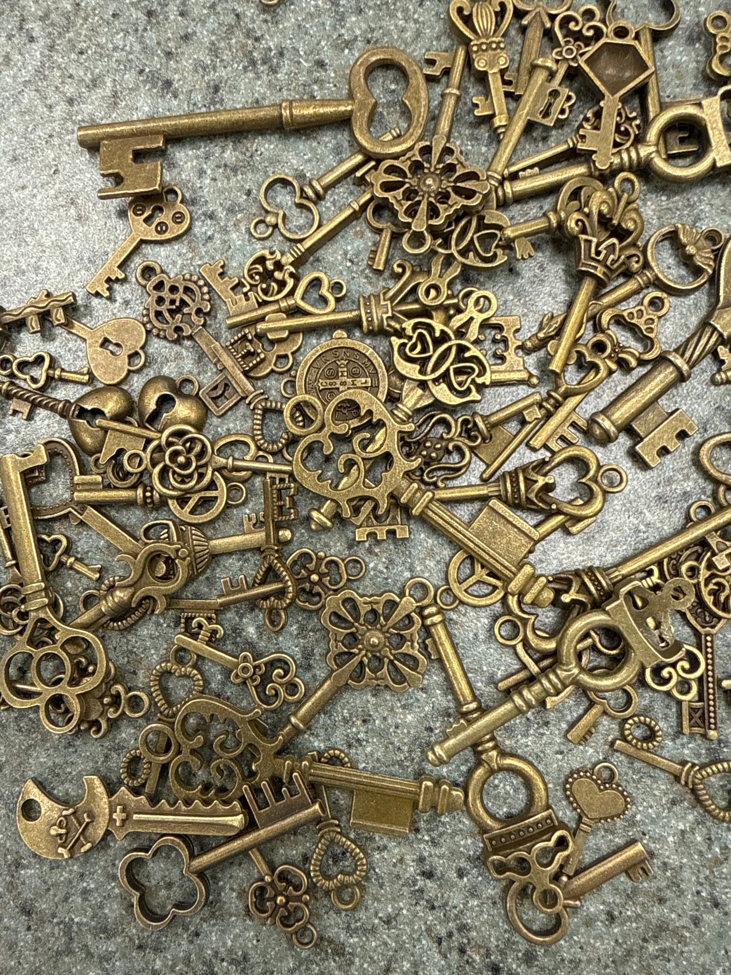 Vintage skeleton, key charm