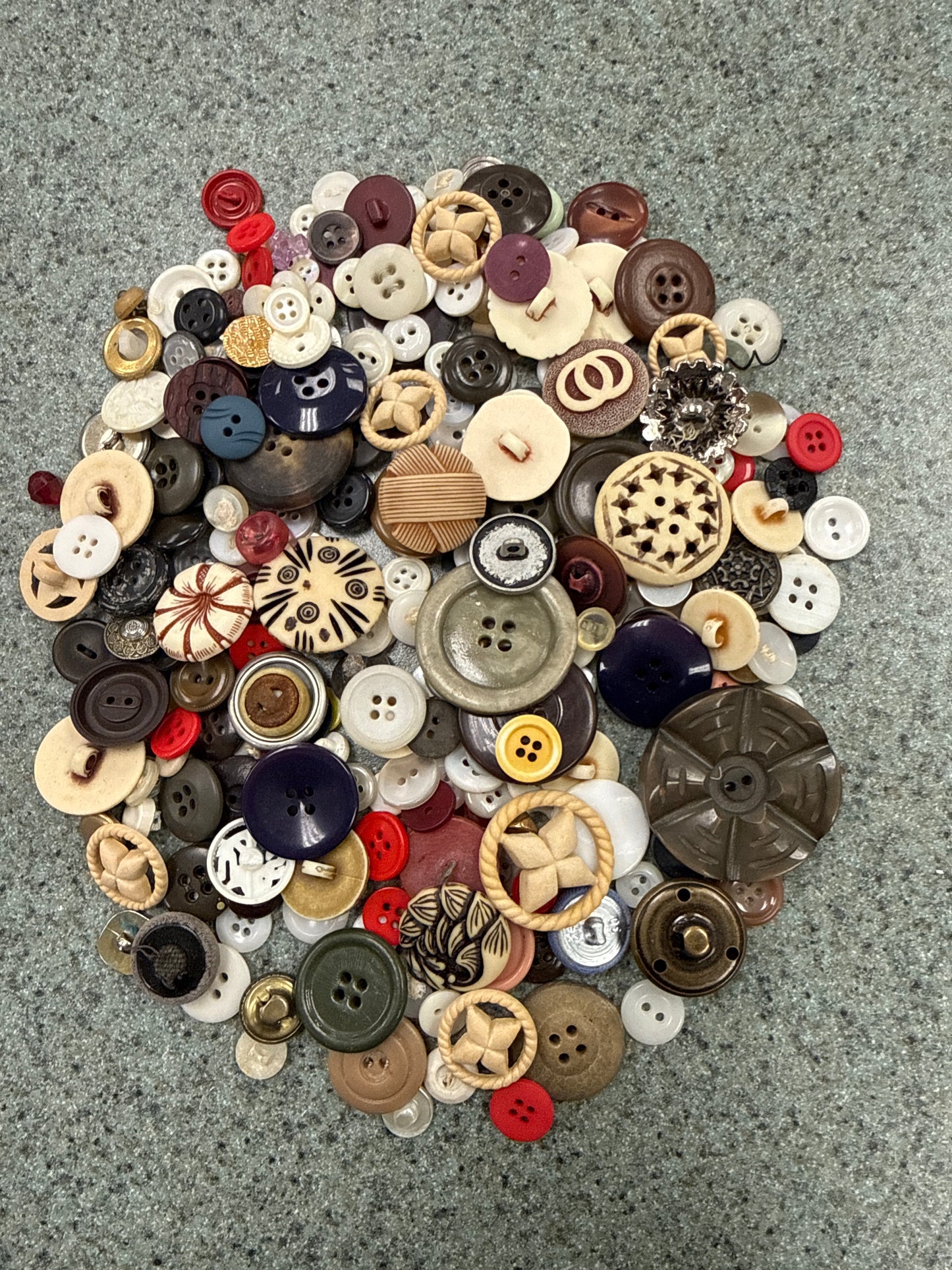 Mystery Button Scoop