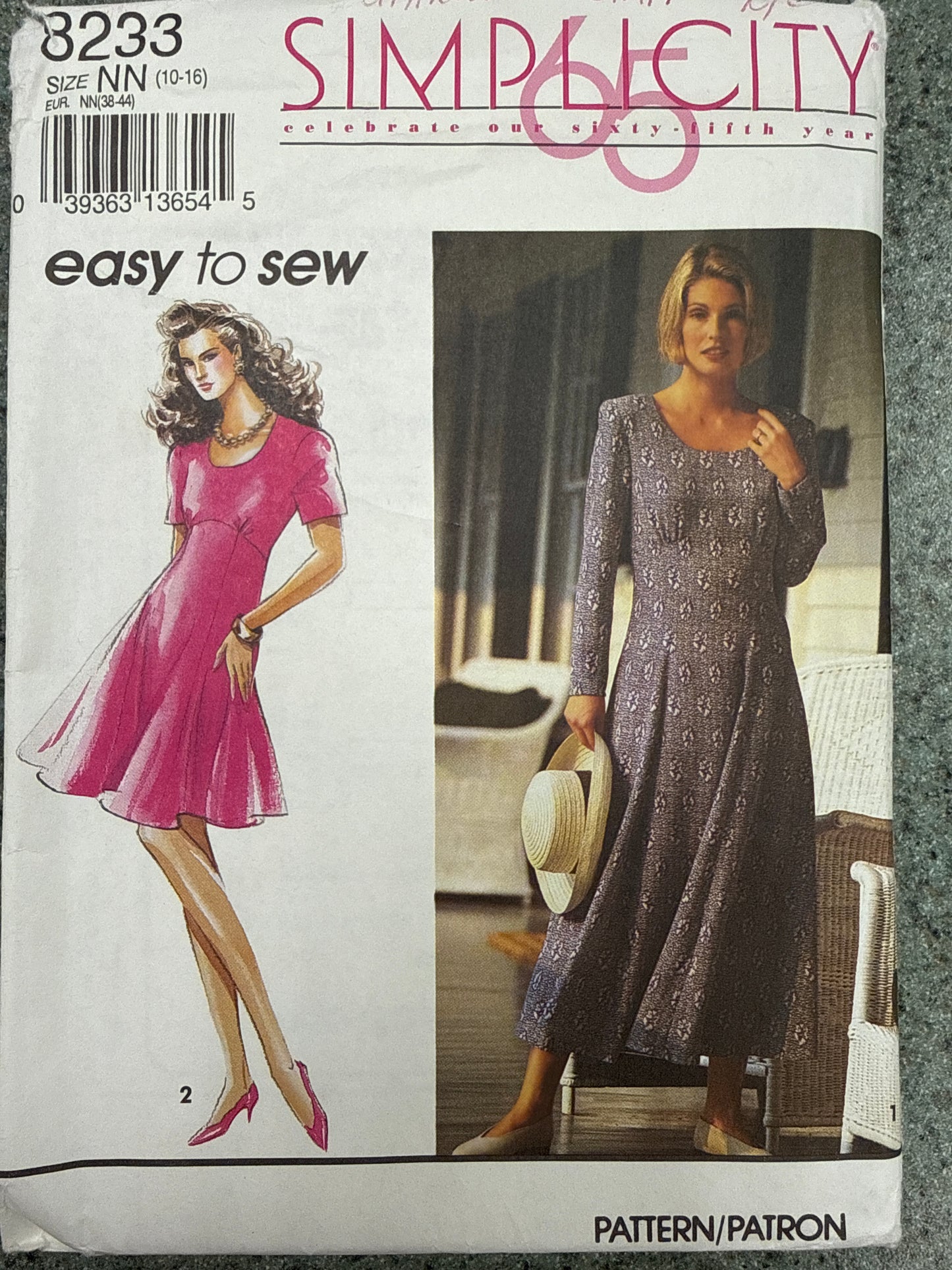 Simplicity women’s dress pattern 8233