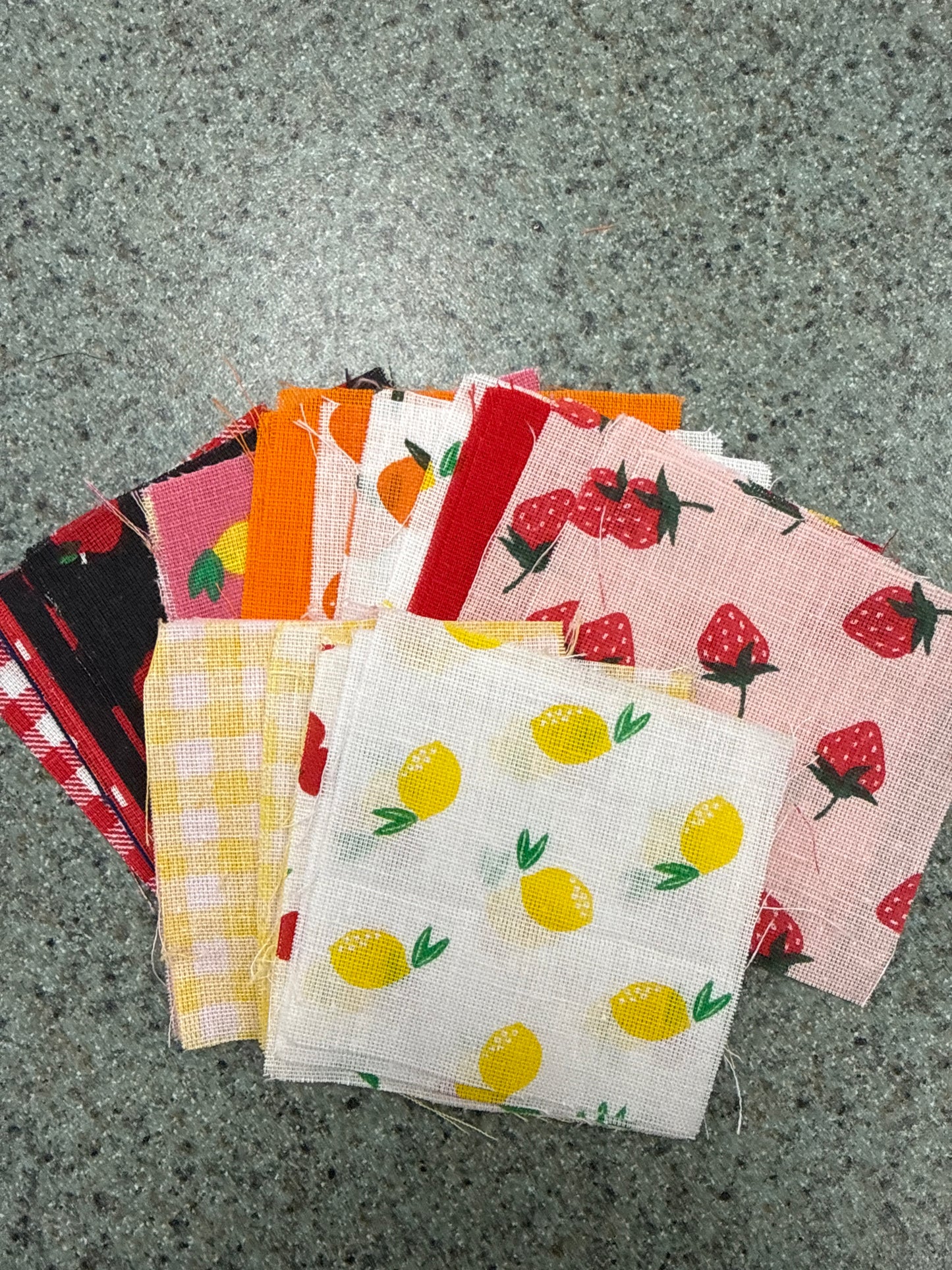 Mini charm pack 2 1/2”