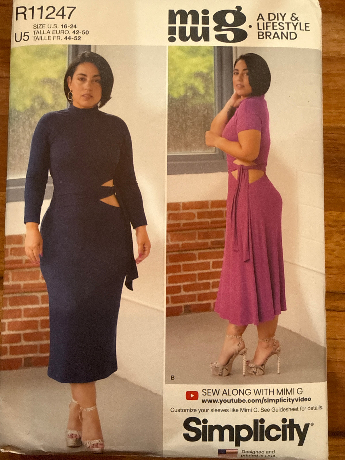 
Simplicity R11247 Mimi G sewing pattern envelope showing knit dresses with waist cutouts and sleeve variations.