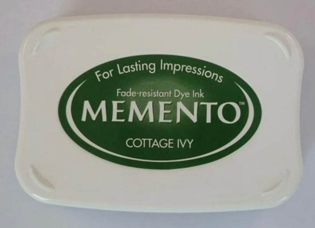 Tsukineko Memento Dye Ink Cottage Ivy Green Ink Pad