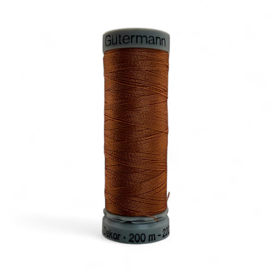Gutermann Embroidery Thread – 1950/Light Maple