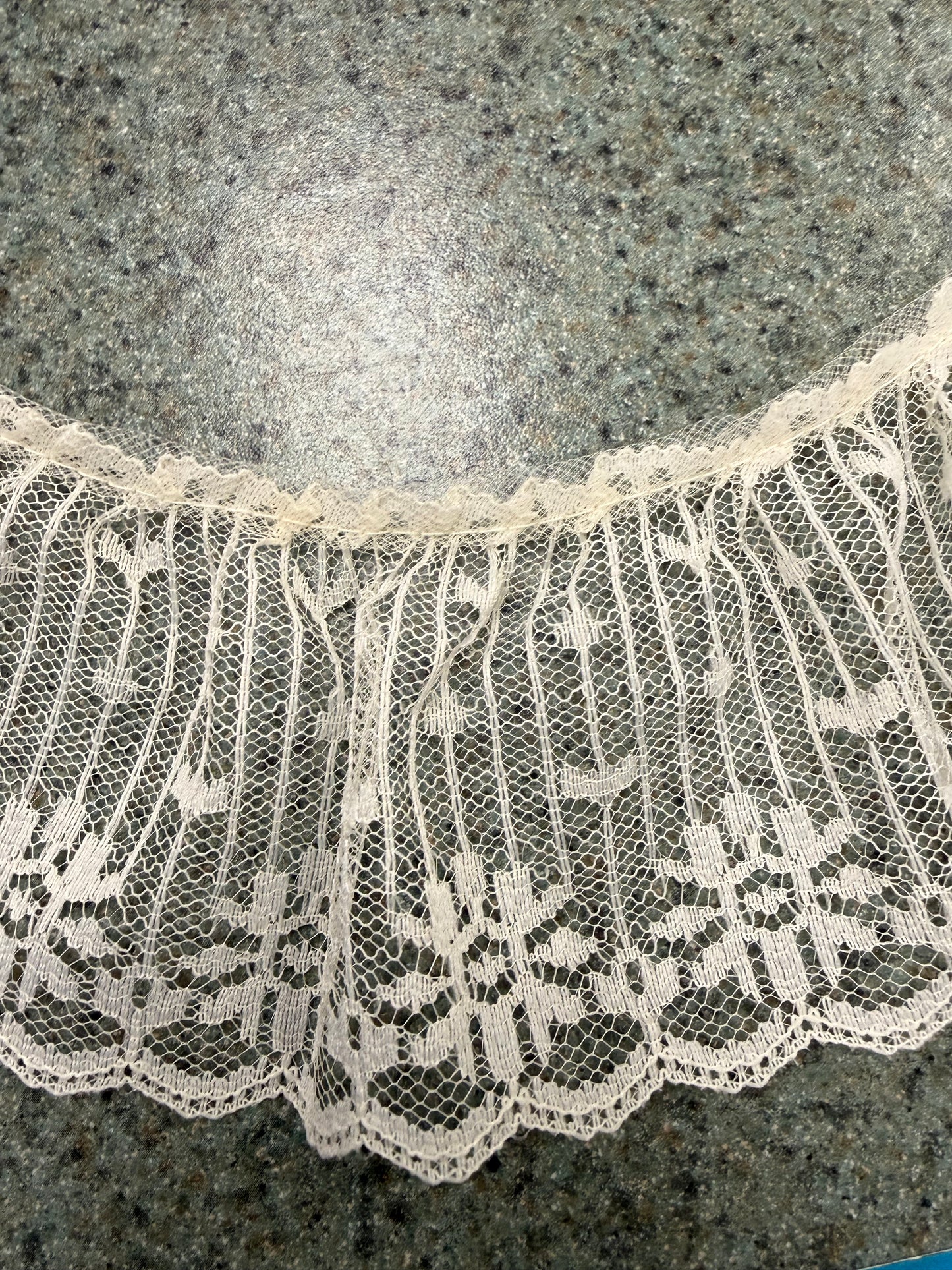 Ruffled Gathered Lace 2 1/2"-4"