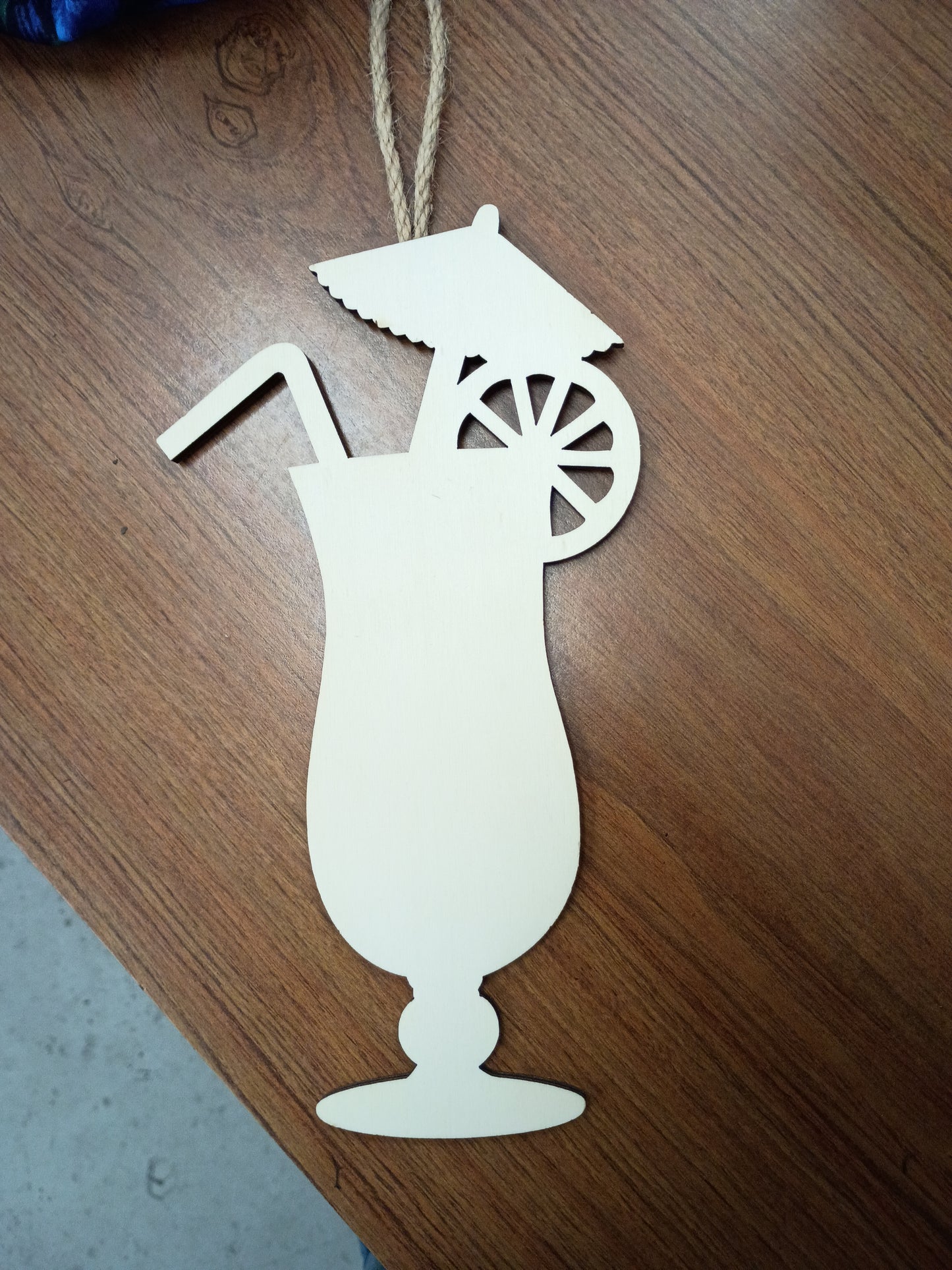 Wooden cocktail glass medium