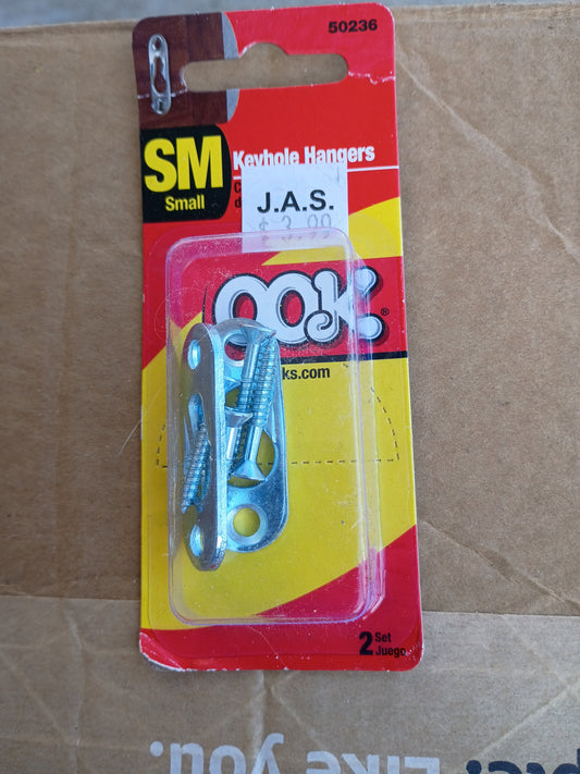 Keyhole hangers OOK
