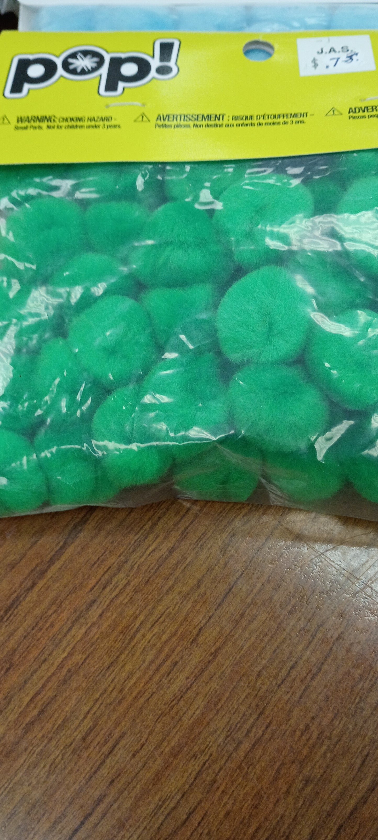 Pom poms 25mm green